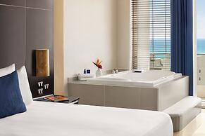 Seadust Cancún Beach Resort  All Inclusive