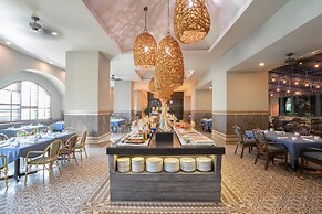 Seadust Cancún Beach Resort  All Inclusive