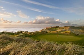 Trump International Golf Links And Hotel Doonbeg Ireland