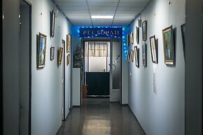 Annushka Hotel