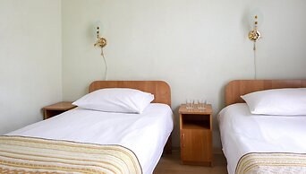 Annushka Hotel