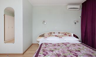 Annushka Hotel