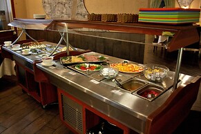 Annushka Hotel