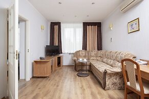 Annushka Hotel
