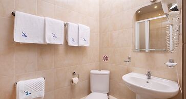 Annushka Hotel