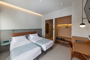 Evripides Hotel