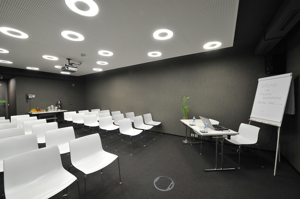 Metropol Design Hotel Old Town