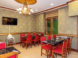 Nil Hotel