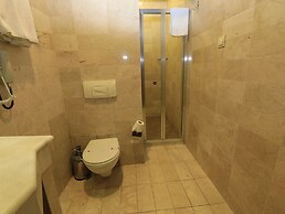 Nil Hotel