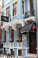 Nil Hotel