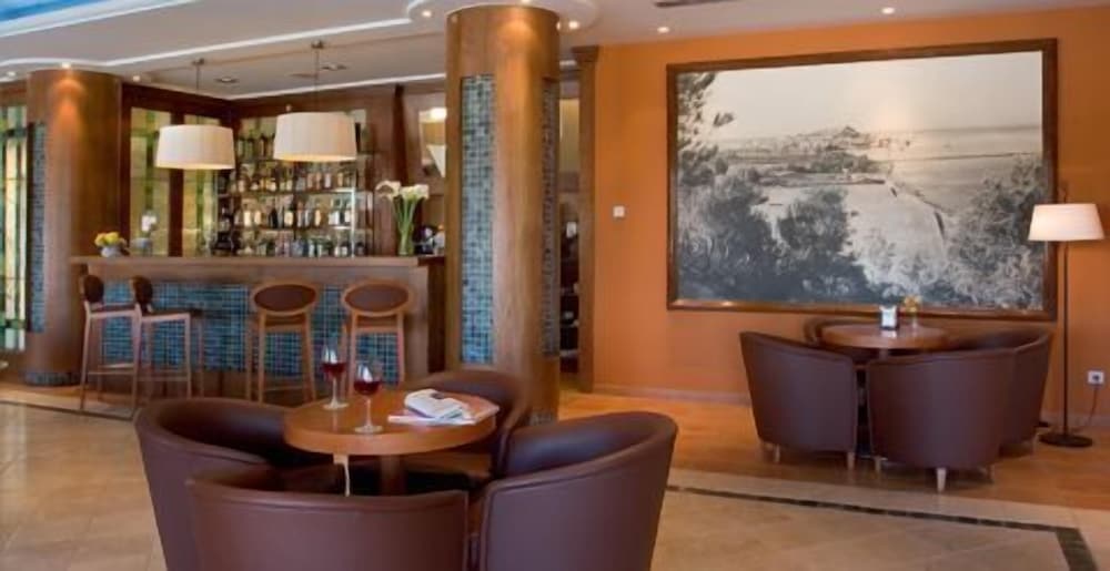 Hotel Les Rotes
