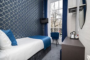 Mentone Hotel