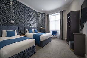 Mentone Hotel