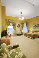 Frapolli Hotel