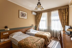 Frapolli Hotel
