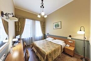 Frapolli Hotel