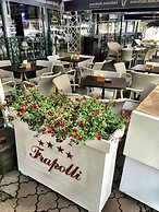 Frapolli Hotel
