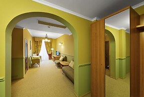 Frapolli Hotel