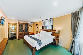 CC's Hideaway