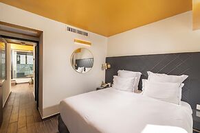EVE by Adam Hotels