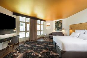 EVE by Adam Hotels