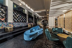EVE by Adam Hotels