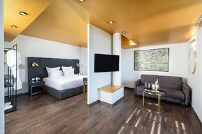 EVE by Adam Hotels
