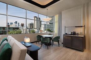 DoubleTree by Hilton Bangkok Ploenchit