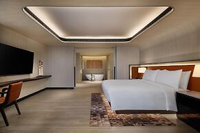 DoubleTree by Hilton Bangkok Ploenchit