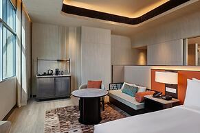 DoubleTree by Hilton Bangkok Ploenchit