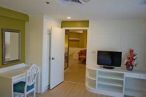 Ebina House