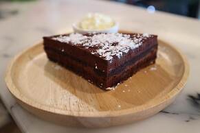 Ebina House