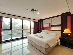 Ebina House