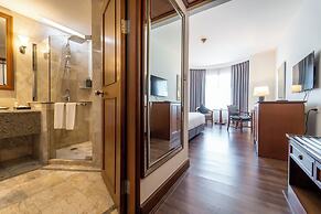 Century Park Hotel