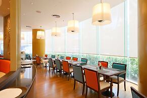 Century Park Hotel