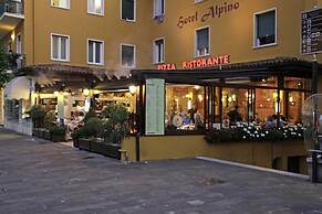 Hotel Alpino