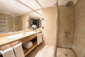 Los Cauquenes Resort + Spa + Experiences