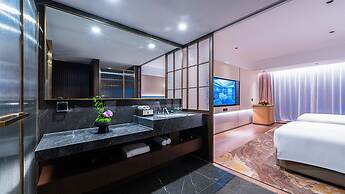 Wyndham Grand Plaza Royale Ningbo