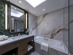 Wyndham Grand Plaza Royale Ningbo