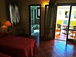Hotel Monti Di Mola