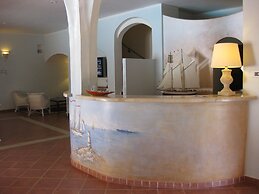 Hotel Monti Di Mola