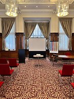 Leopold Hotel