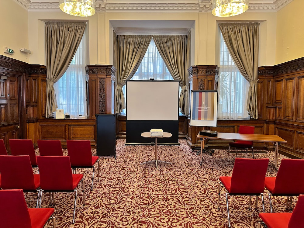 Leopold Hotel