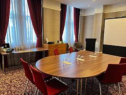 Leopold Hotel
