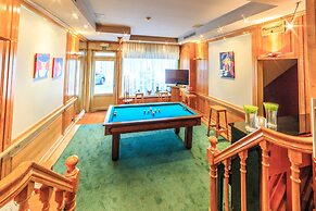 Hotel Pacific
