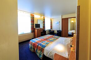 Hotel Pacific