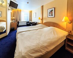 Hotel Pacific
