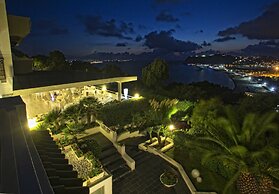Cala Moresca Hotel