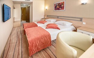 Palladium Hotel