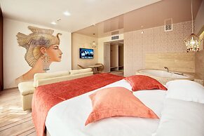 Palladium Hotel